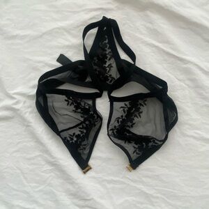 NATORI Black Sheer Lace Bralette